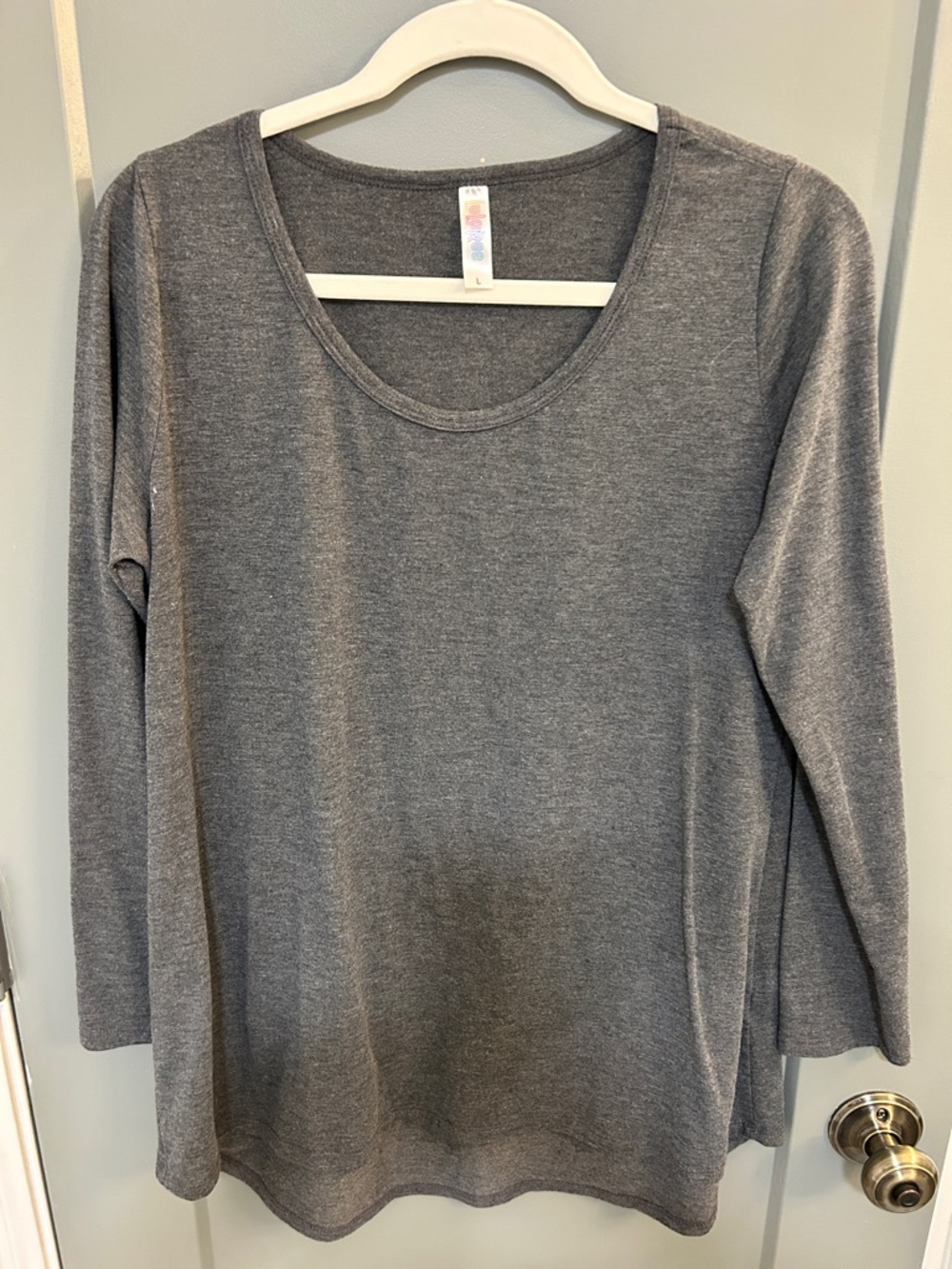 LuLaRoe Irma Women's Long Sleeve Scoop Neck Top - Gray - Picture 1 of 3
